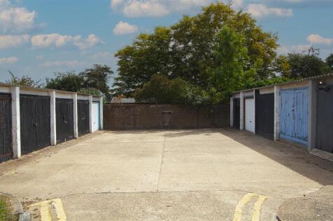 GARAGE1.jpg