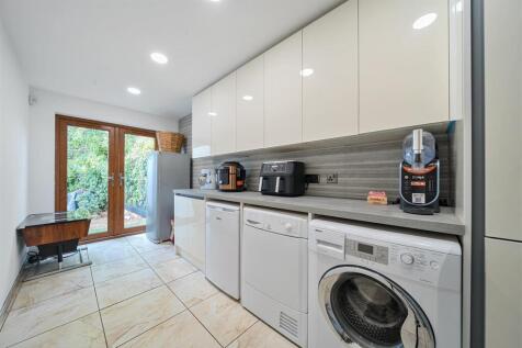 UTILITY  ROOM