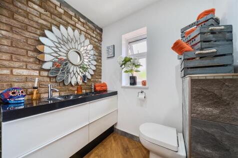 DOWNSTAIRS SHOWER ROOM