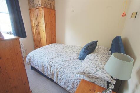 BEDROOM TWO.jpg