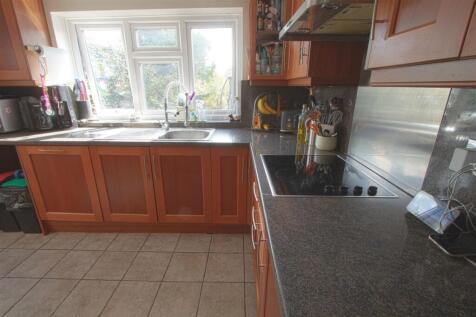 KITCHEN1.jpg