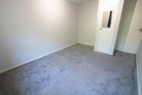 BEDROOM11.jpg