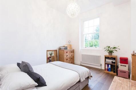 JBSI_3 8 Church Terrace_SE13 5BT_01.jpg
