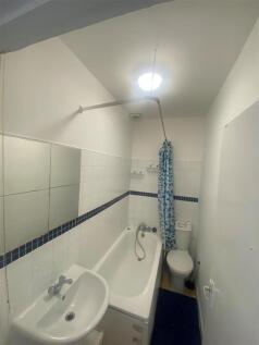 bathroom  1.jpg
