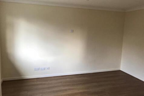livingroom 1.jpg