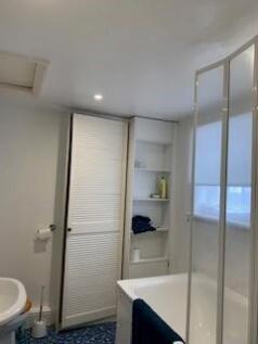 bathroom 15 Five Ash.jpg