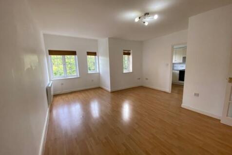 41 Edith Cavel Way - reception.jpg