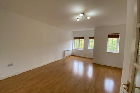 41 Edith Cavel Way - reception 1.jpg