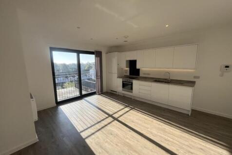 kitchen area 24 Aston house.JPG