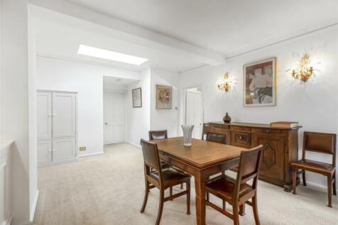 Westminster Gardens - Dining Area