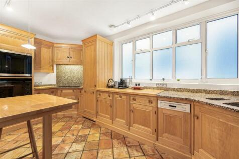 37 Tufton Street Kitchen 3.jpg