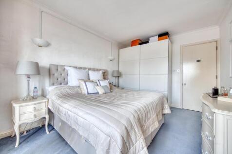 Marsham Court - Bedroom
