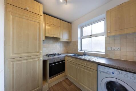 flat 32 coleman court 1567 kit.jpg