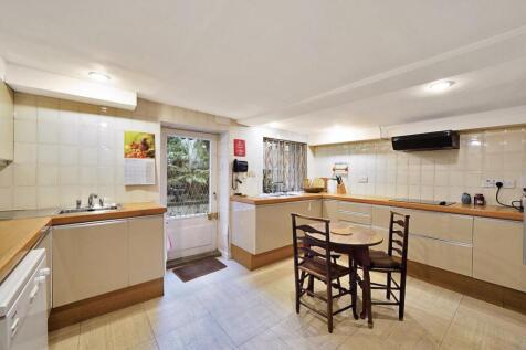 Barton Street - Kitchen