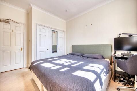 Bedroom1b.jpg