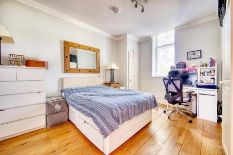 Bedroom2a.jpg