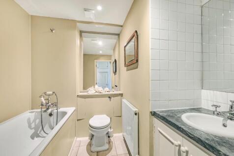Denbigh Street - Bathroom