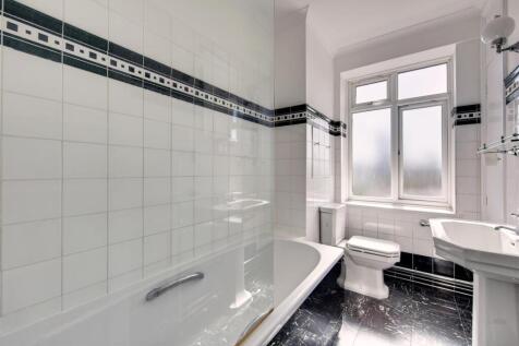 Bathroom.jpg
