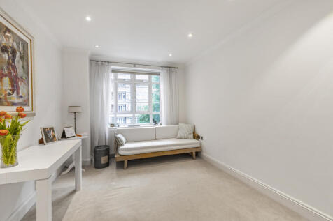Bedroom/Reception 2