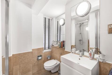 Master En-Suite