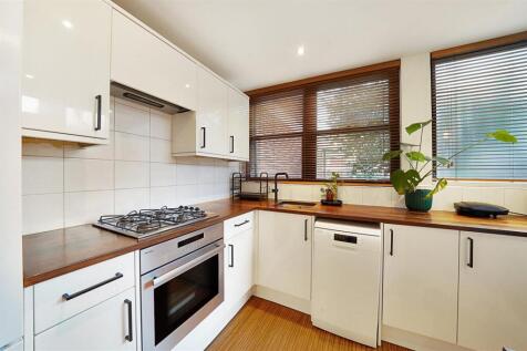 Flat 11, Longleat House - AleFImWt4Tn63vPFT2CK.jpg