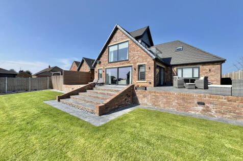 4 Bedroom Detached Bungalow for Sale