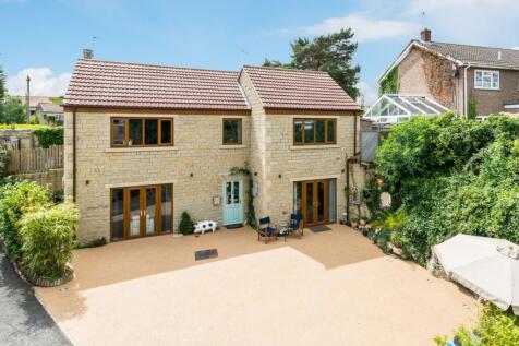 3 Bedroom Detached for Rent