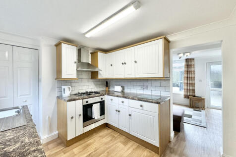 1 Bedroom Cottage for Sale