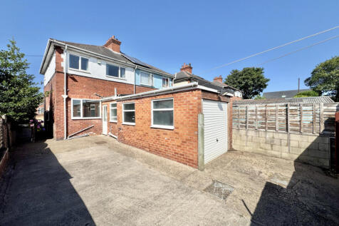 3 Bedroom Semi Detached for Sale