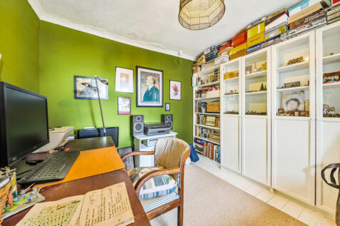 Bedroom/Office