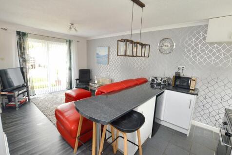 Living Room/Kitchen