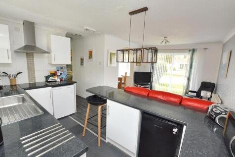 Living Room/Kitchen