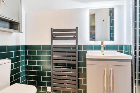 1369367-13-68f658...