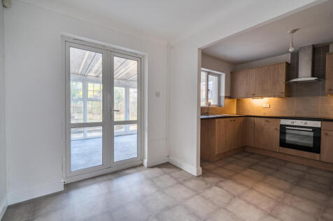 1376473-7-690ca45...