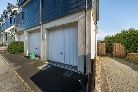 1384476-16-692068...