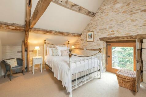 Bedroom 5 (Hayloft)