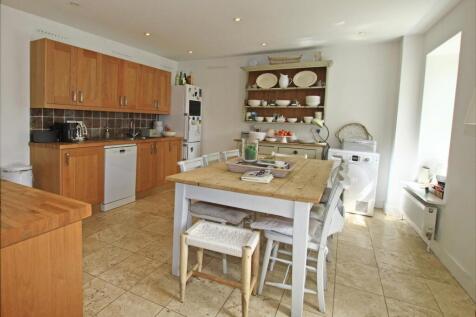 Kitchen/dining