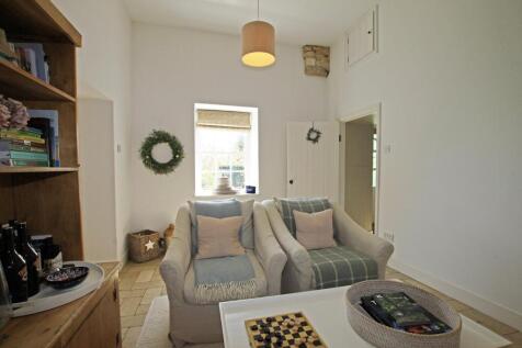 Snug off kitchen