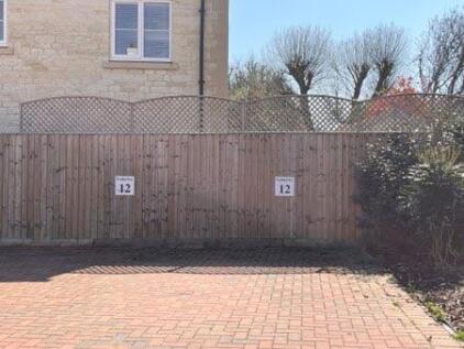 Parking 2 spaces