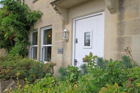 Front of cottage 