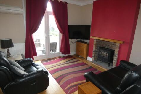 Rear Lounge
