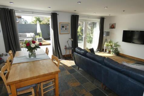 Rear Lounge