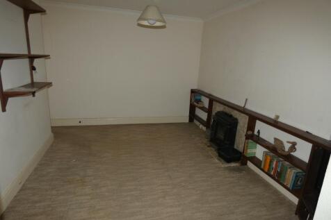 Middle Room