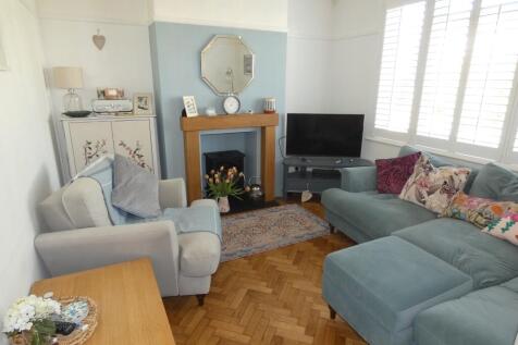 Front Lounge