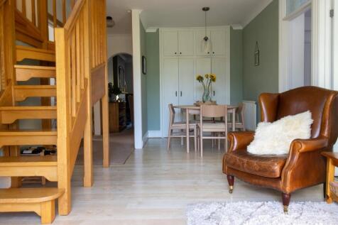 Rear Lounge
