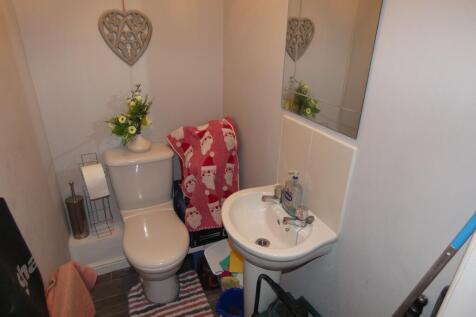 Ground Floor Cloakroom