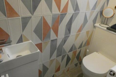 Ground Floor Cloakroom