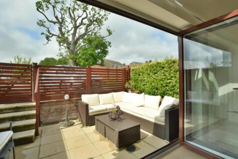 Courtyard garden