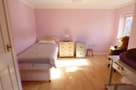 study/Bedroom 4