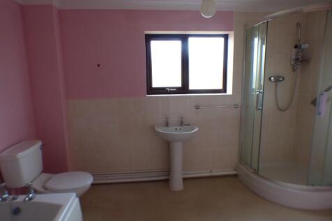 Shower/Bath Room